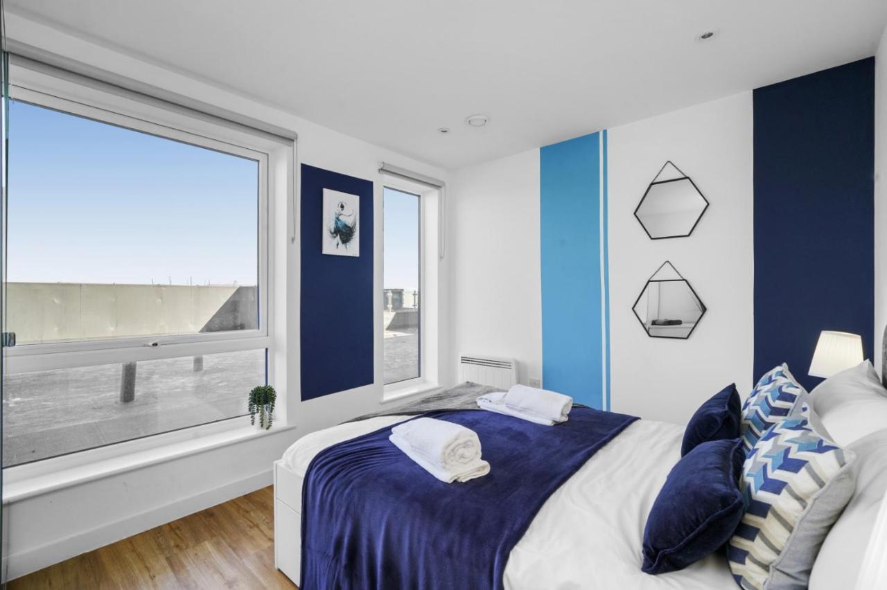 Stunning City Centre Penthouse - Sleeps 10 - Parking Манчестер Экстерьер фото