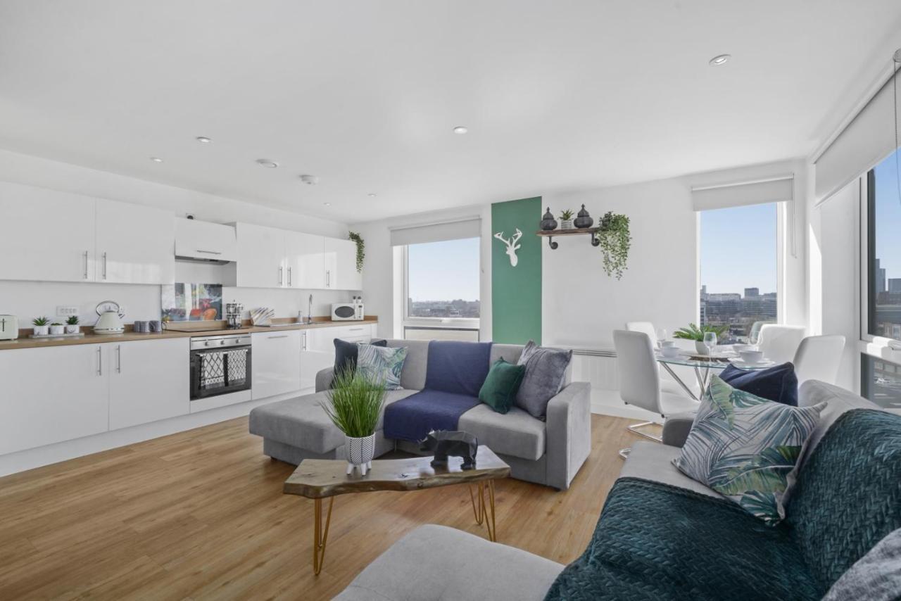 Stunning City Centre Penthouse - Sleeps 10 - Parking Манчестер Экстерьер фото