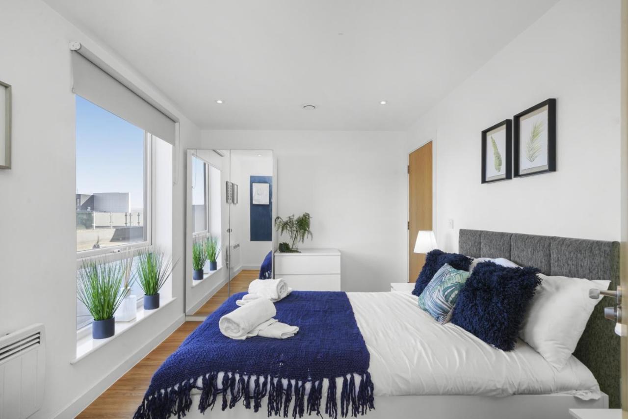 Stunning City Centre Penthouse - Sleeps 10 - Parking Манчестер Экстерьер фото