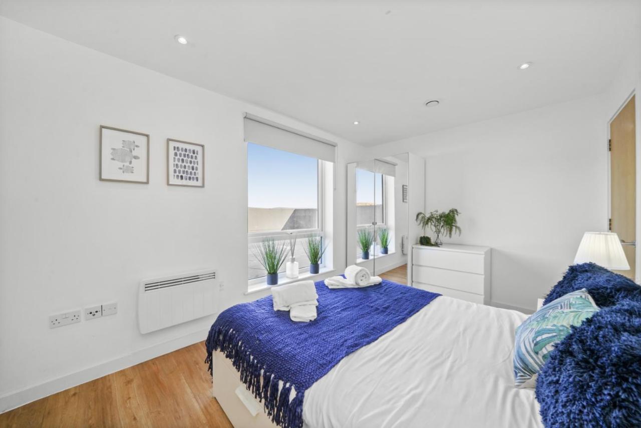 Stunning City Centre Penthouse - Sleeps 10 - Parking Манчестер Экстерьер фото